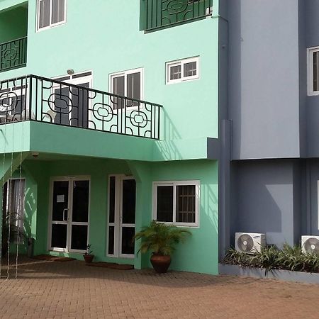 Bella Luxury Hotel Accra Exterior photo