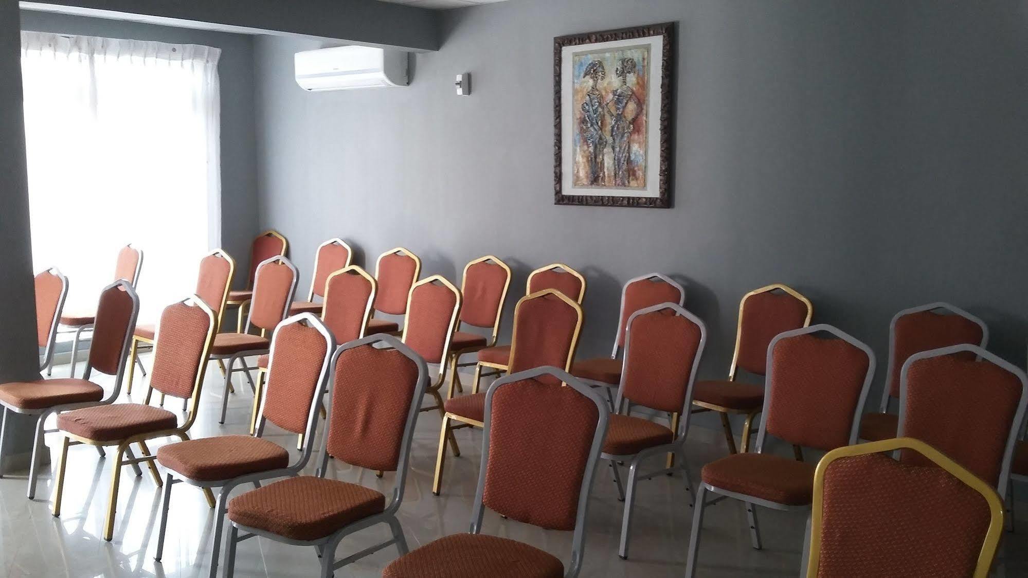 Bella Luxury Hotel Accra Exterior photo